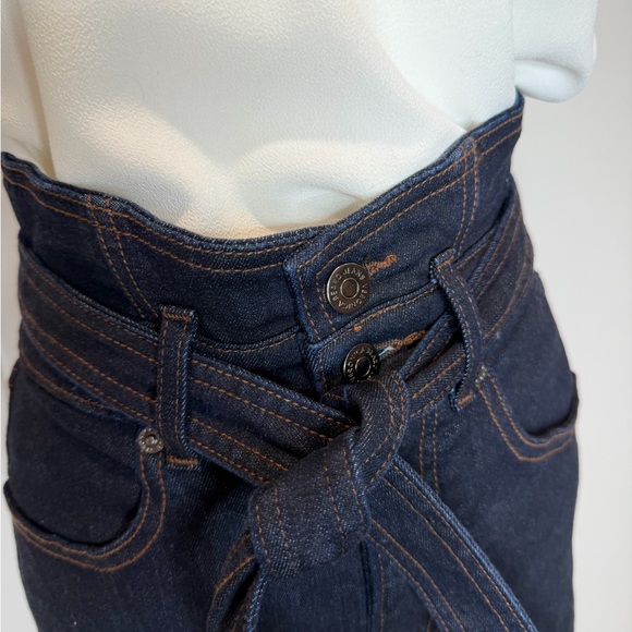 Veronica Beard Sheridan Belted Notched Waist Bell Bottom Jeans - Picture 4 of 10